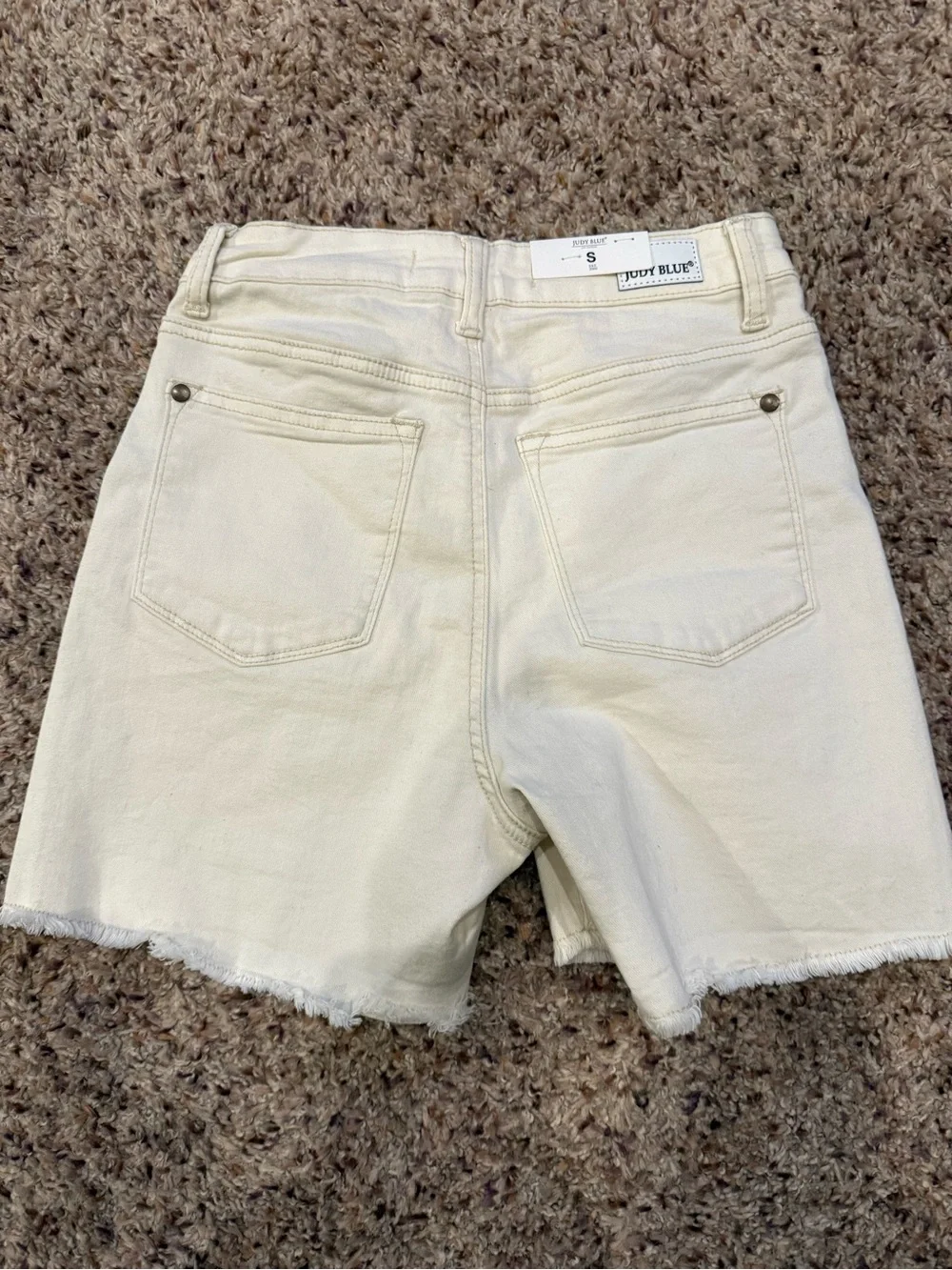 Judy Blue Off-White Frayed Hem Denim Shorts